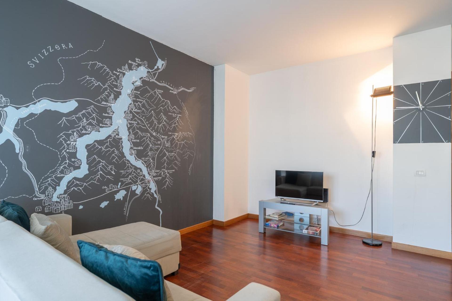 Large Well-Equipped Appartement Near Como Lake เลคโค ภายนอก รูปภาพ